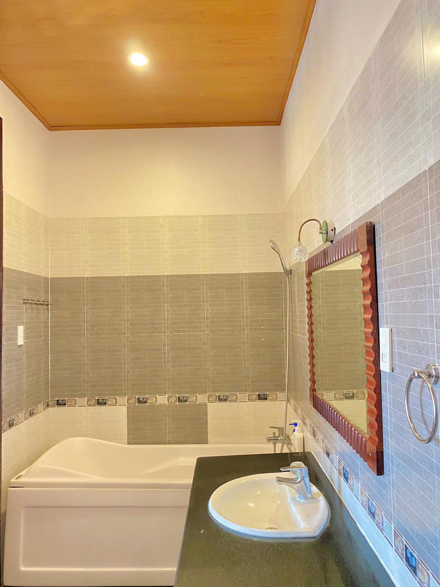 Phuc Hung 2 Hotel Ратьзя Экстерьер фото