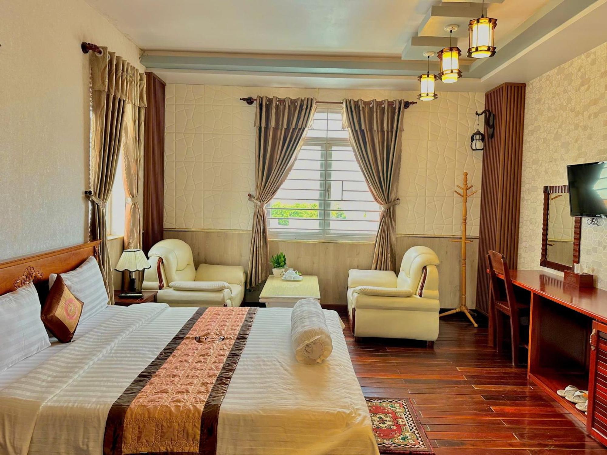 Phuc Hung 2 Hotel Ратьзя Экстерьер фото