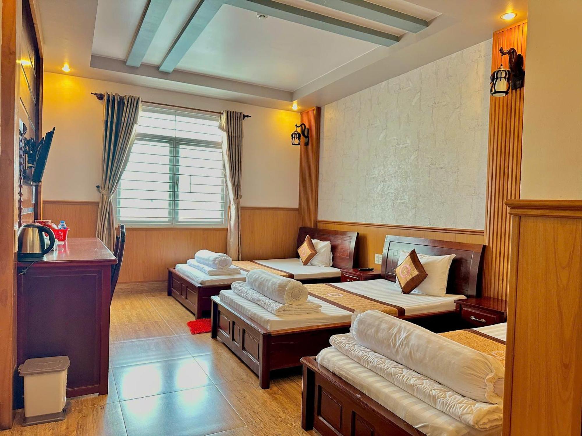 Phuc Hung 2 Hotel Ратьзя Экстерьер фото